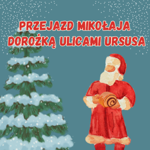 mikołaj z makowcem w rękach stoi obok choinki