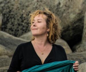 Zdjęcie autorki Elżbiety Cherezińskiej